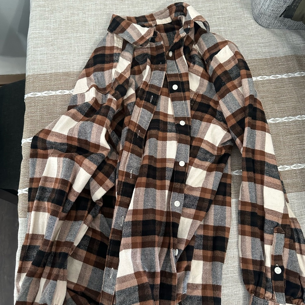 Aerie Casual Plaid Shirt in Brown and Black